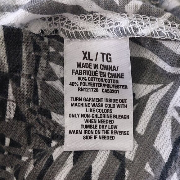 Set of 2 Aeropostale Gray & White Tropical Pattern Graphic Women's Tees Size XL - Picture 8 of 16